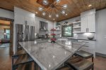 The Ridgeline Retreat - Fully Equipped Kitchen